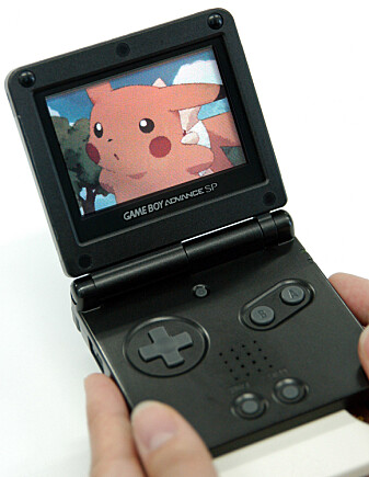 Da forskeren Jessie Gomez spilte Pokémon som barn, brukte han en Nintendo Gameboy. Da forskeren Jessie Gomez spilte Pokémon som barn, brukte han en Nintendo Gameboy.