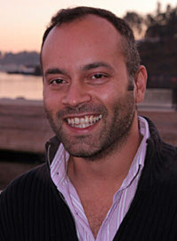 Jorge Fernandes jakter på gener som styrer vekst hos torsk. (Foto: Torkil Marsdal Hanssen) Jorge Fernandes jakter på gener som styrer vekst hos torsk. (Foto: Torkil Marsdal Hanssen)