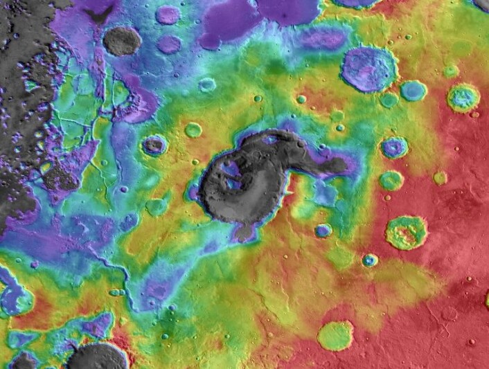 Høydedata og temperaturdata er lagt sammen over dette bildet av Eden Patera, det mest typiske eksemplet på rester etter supervulkaner på Mars. Kalderaen er omtrent 1800 meter dyp og 70 kilometer lang på det bredeste. (Foto: NASA/JPL/GSFC/Arizona State University) Høydedata og temperaturdata er lagt sammen over dette bildet av Eden Patera, det mest typiske eksemplet på rester etter supervulkaner på Mars. Kalderaen er omtrent 1800 meter dyp og 70 kilometer lang på det bredeste. (Foto: NASA/JPL/GSFC/Arizona State University)
