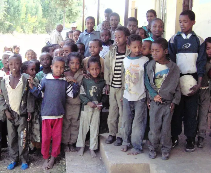Det tar for lang tid å komme seg til de store, sentrale skolene i Etiopia. (Foto: Karl Jan Solstad)