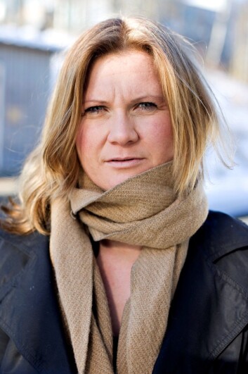 – Mange kobler seg på en stemning på Facebook gjennom statusoppdateringene, men det er ikke sikkert at vi føler det slik vi skriver, sier Gunn Enli, medieforsker ved Universitetet i Oslo. (Foto: Eivind Griffith Brænde/VG) – Mange kobler seg på en stemning på Facebook gjennom statusoppdateringene, men det er ikke sikkert at vi føler det slik vi skriver, sier Gunn Enli, medieforsker ved Universitetet i Oslo. (Foto: Eivind Griffith Brænde/VG)