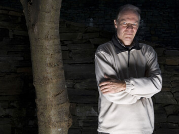 "Professor Alex C. Hoffmann ved Institutt for fysikk og teknologi, UiB, har ledet flere forskningsprosjekter på brenselceller. Foto: Thor Brødreskift." "Professor Alex C. Hoffmann ved Institutt for fysikk og teknologi, UiB, har ledet flere forskningsprosjekter på brenselceller. Foto: Thor Brødreskift."