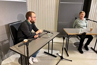 Jasper Littmann fra FHI og Reidun Førde fra UiO i samtale under innspilling. Jasper Littmann fra FHI og Reidun Førde fra UiO i samtale under innspilling.