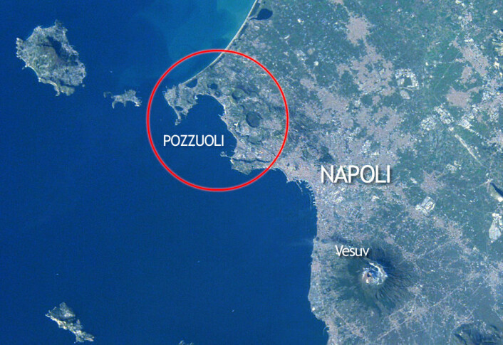 Oversiktsbilde over supervulkanen Campi Flegrei ved Napoli. (Foto: (Figur: forskning.no/Earth Sciences and Image Analysis Laboratory, NASA Johnson Space Center)) Oversiktsbilde over supervulkanen Campi Flegrei ved Napoli. (Foto: (Figur: forskning.no/Earth Sciences and Image Analysis Laboratory, NASA Johnson Space Center))