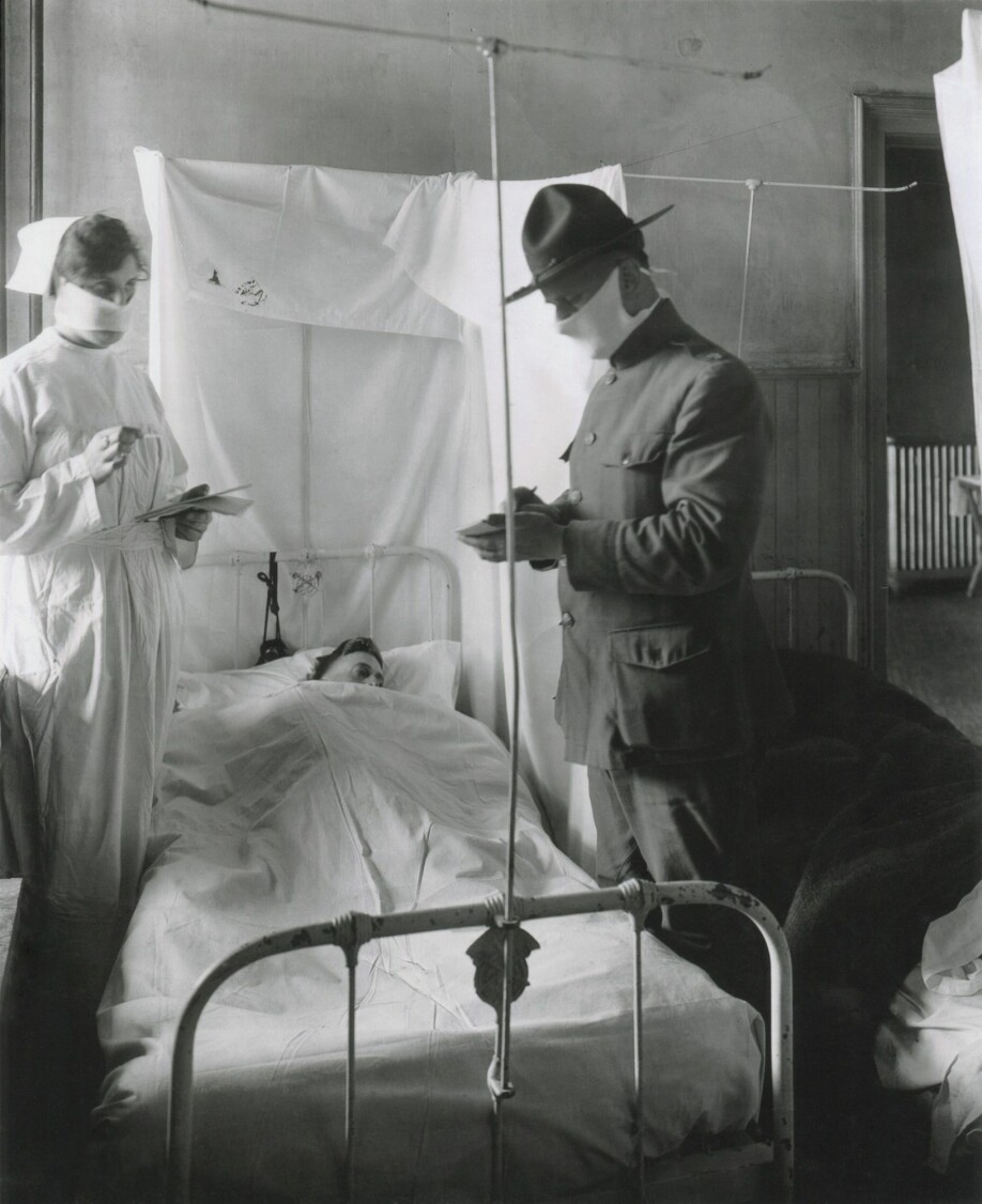 Masks are not a new measure. They were also used during the Spanish flu a hundred years ago. This photo was taken at an American field hospital in November 1918.