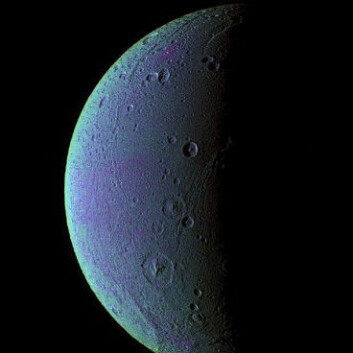 Saturnmånen Dione sett frå romsonden Cassini. Foto: NASA/JPL/Space Science Institute Saturnmånen Dione sett frå romsonden Cassini. Foto: NASA/JPL/Space Science Institute