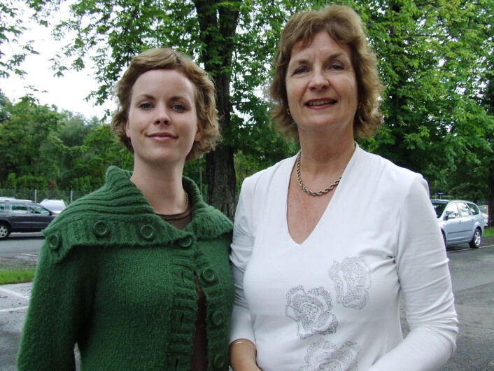 "Majken Paulsen og Wenche Jonassen." "Majken Paulsen og Wenche Jonassen."