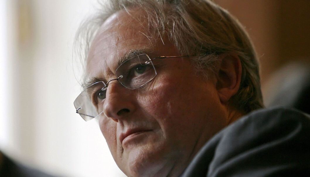 Treffer du Dawkins, vil du kunne oppfatte ham som en karikatur av britisk dannelse – veldig høflig og imøtekommende. Uten at du har noen grunn til å legge for mye i det siste, skriver Tunstad. Treffer du Dawkins, vil du kunne oppfatte ham som en karikatur av britisk dannelse – veldig høflig og imøtekommende. Uten at du har noen grunn til å legge for mye i det siste, skriver Tunstad.