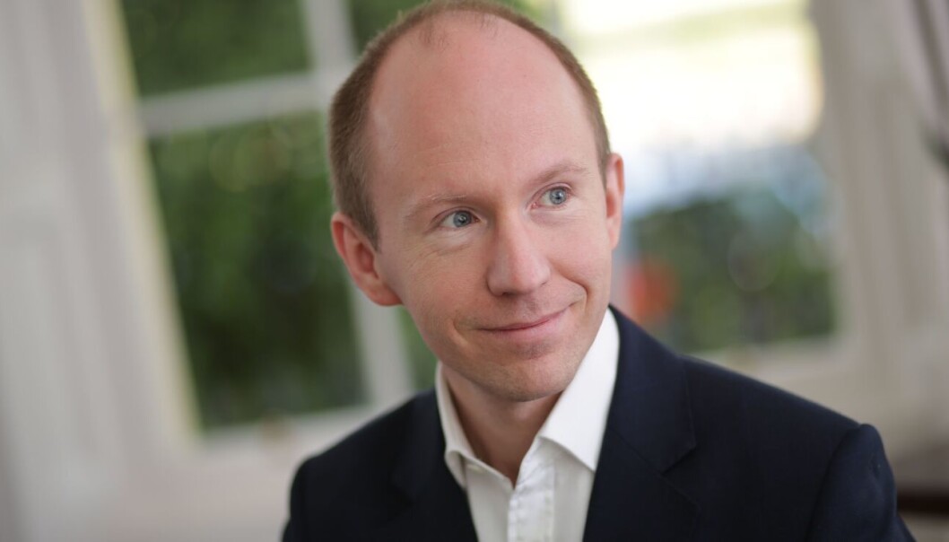 Samuli Knuepfer er professor ved Handelshøyskolen BI. Han har forsket på hvem det er som blir toppsjefer. Samuli Knuepfer er professor ved Handelshøyskolen BI. Han har forsket på hvem det er som blir toppsjefer.