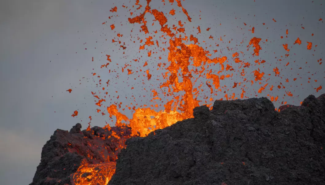 Vulkanen som nå har utbrudd, er ganske nærme hovedstaden Reykjavík. Men ikke så nærme at det ble farlig for folk.