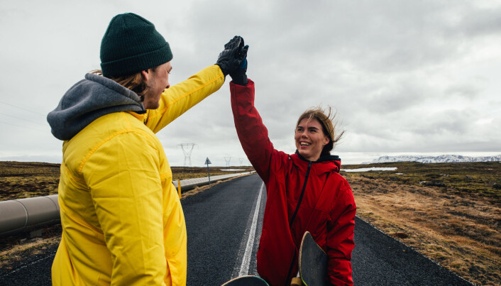 På Island synes innpå halvparten av ungdommene at norsk er lett å forstå. På Island synes innpå halvparten av ungdommene at norsk er lett å forstå.