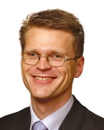 Facebook ser ut til ha lykkes med å lukke inn sine brukere. Vi vil være der alle andre er, sier Pål R. Silseth, prosjektleder for Norsk Kundebarometer ved BI. (Foto: BI) Facebook ser ut til ha lykkes med å lukke inn sine brukere. Vi vil være der alle andre er, sier Pål R. Silseth, prosjektleder for Norsk Kundebarometer ved BI. (Foto: BI)