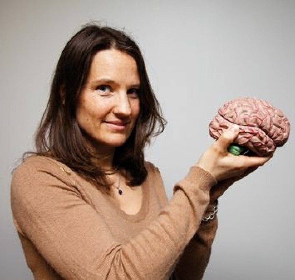 Astrid Bjørnebekk har funnet en tydelig sammenheng mellom strukturen i hjernen og de to elementene i nevrotisisme: angst og sårbarhet for stress. (Foto: Yngve Vogt)