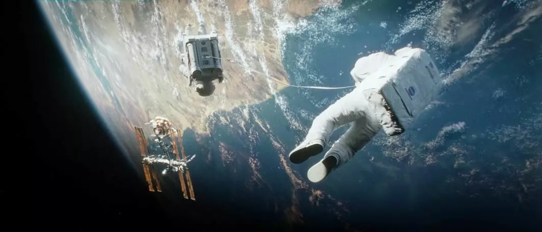 Mye av teknologien som ble brukt i filmen Gravity var kjent, men det er ikke mulig å flytte seg mellom jordbaner på den måten som astronautene gjør i filmen.