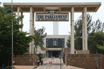 I perioden 2006-2011 fikk Ugandas kvinnelige parlementarikere gjennomslag for en rekke kvinnevennlige lover. God organisering, svak partitilknytning og bedre samarbeid med kvinnebevegelsen er blant årsakene bak suksessen. (Foto: sweggs/Flickr) I perioden 2006-2011 fikk Ugandas kvinnelige parlementarikere gjennomslag for en rekke kvinnevennlige lover. God organisering, svak partitilknytning og bedre samarbeid med kvinnebevegelsen er blant årsakene bak suksessen. (Foto: sweggs/Flickr)