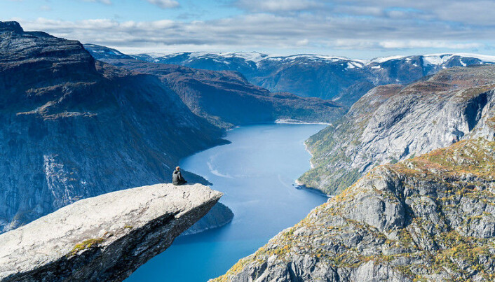 Trolltunga har blitt et svært populært turistmål de siste årene. Trolltunga har blitt et svært populært turistmål de siste årene.