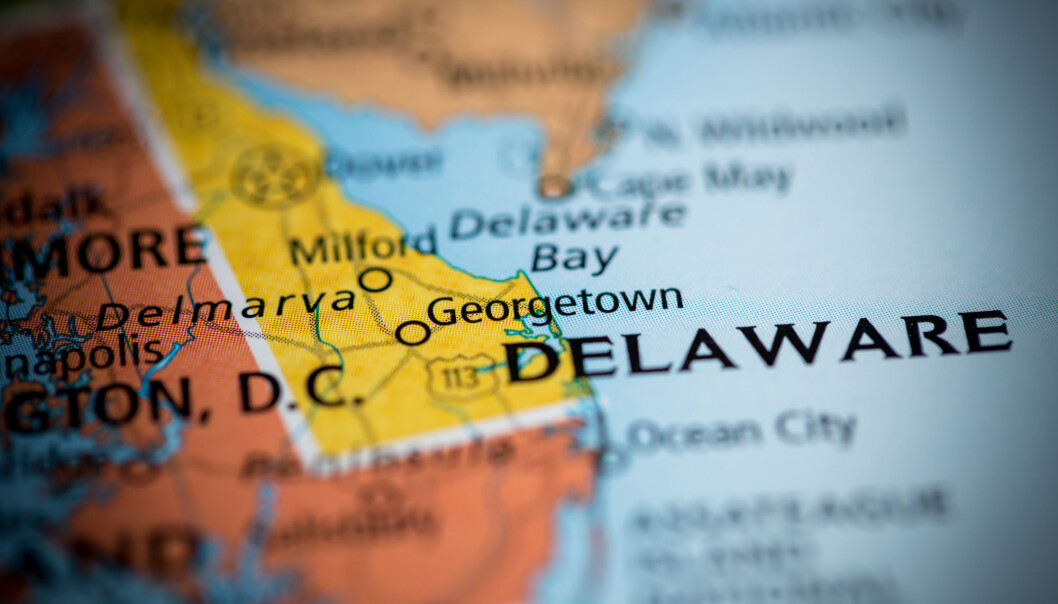 Det er ikke bare små øyer som er skatteparadiser. I USA har over 50 prosent av alle børsnoterte selskaper registrert seg i mini-delstaten Delaware, som har under en million innbyggere. Det er ikke bare små øyer som er skatteparadiser. I USA har over 50 prosent av alle børsnoterte selskaper registrert seg i mini-delstaten Delaware, som har under en million innbyggere.