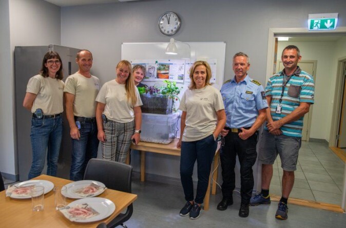 Good collaboration with the prison and the rest of the project group has been of vital importance for the project’s success. From left to right: Elise Krey Pedersen, Atle Beisland and Siv Lene Gangenes Skar from NIBIO, Ingebjørg Tønnesland Hodne from Setesdal High School, Inger Grete Stålesen from Lia Coach and support, and Jan Balstad and Asbjørn Espenes from Evje prison. Good collaboration with the prison and the rest of the project group has been of vital importance for the project’s success. From left to right: Elise Krey Pedersen, Atle Beisland and Siv Lene Gangenes Skar from NIBIO, Ingebjørg Tønnesland Hodne from Setesdal High School, Inger Grete Stålesen from Lia Coach and support, and Jan Balstad and Asbjørn Espenes from Evje prison.