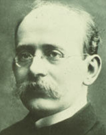 Kristian Birkeland gjorde banebrytende arbeid i forståelsen av nordlys og klarte å simulerere nordlysdannelse i laboratoriet sitt i Tromsø. En fungerende modell av hans banebrytende eksperiment fra 1913 kan man se og bruke på Tromsø Museum. Kristian Birkeland gjorde banebrytende arbeid i forståelsen av nordlys og klarte å simulerere nordlysdannelse i laboratoriet sitt i Tromsø. En fungerende modell av hans banebrytende eksperiment fra 1913 kan man se og bruke på Tromsø Museum.