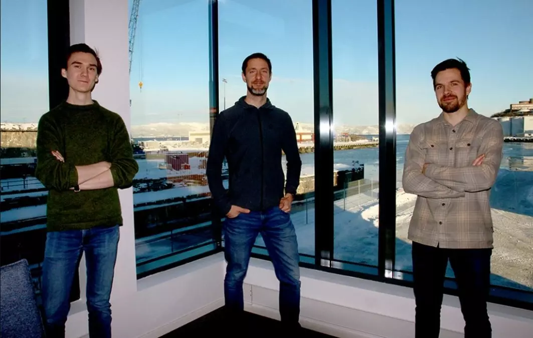 This trio from NTNU’s Department of Design is playing a central role in the research work at the new NTNU Shore Control Centre. Left to right are research assistant Thomas Kaland, professor Ole Andreas Alsos and PhD candidate Erik Veitech.