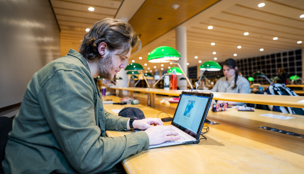 Slutten på skoleåret 2019/20 ble kraftig preget av koronapandemiens innmarsj i Norge. Slutten på skoleåret 2019/20 ble kraftig preget av koronapandemiens innmarsj i Norge.