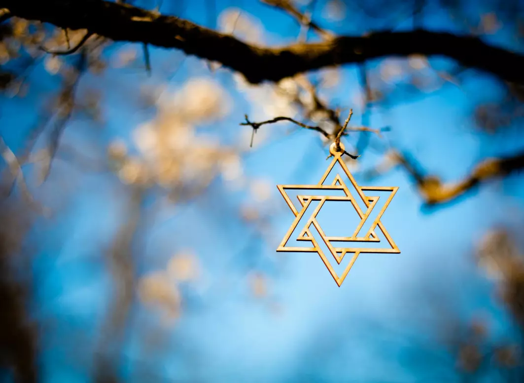 Et forskningsprosjekt om jødisk identitet skal gi ny kunnskap om kulturelle og sosiale praksiser blant norske jøder i Norge.