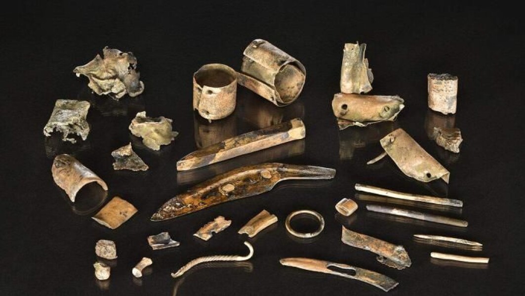 Det ser ut som bare metallskrap, men skal ha vært nøye oppveid og oppdelt. Kanskje var disse bronsegjenstandene brukt som penger i bronsealderen. Det ser ut som bare metallskrap, men skal ha vært nøye oppveid og oppdelt. Kanskje var disse bronsegjenstandene brukt som penger i bronsealderen.