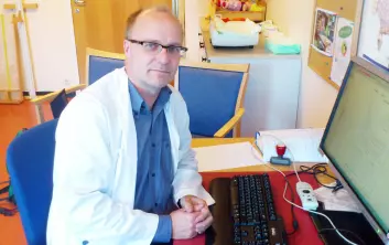 Postdoktor og fedmeforsker Pétur Benedikt Júlíusson ved barneklinikken på Haukeland universitetssykehus i Bergen. (Foto: Andreas R. Graven)