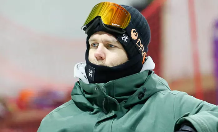 Morten Skogheim Kleivdal er rekruttlandslagstrener og paralandslagstrener for snowboardutøvere.