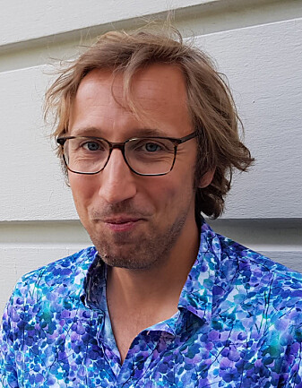 Paleoclimatologist Willem van der Bilt finds data from the past in lake sediments. Paleoclimatologist Willem van der Bilt finds data from the past in lake sediments.