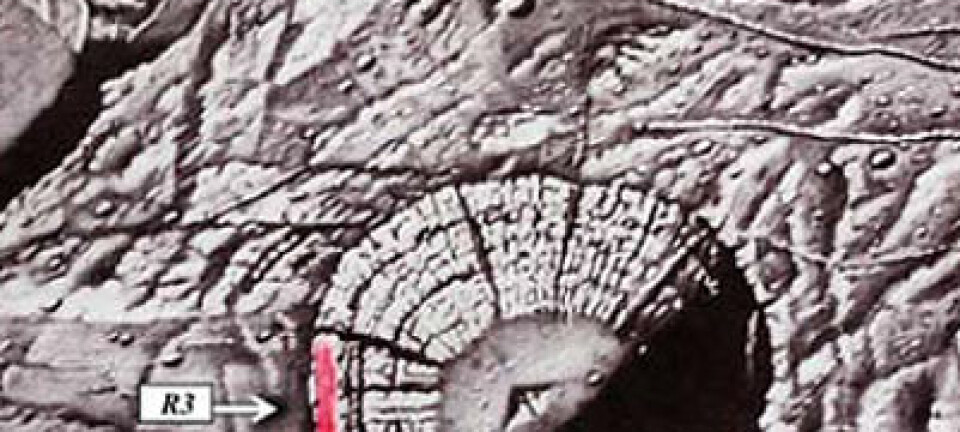 De tre områdene med rød glød som Greenacre observerte 30. oktober 1963, tegnet av Patricia M. Bridges etter innspill fra Greenacre og Barr. Tegningen ble publisert i rapporten Lunar Color Phenomena: Technical Report No. 12, USAF Aeronautical Chart and Information Center, mai 1964. (Tegning: US Air Force)