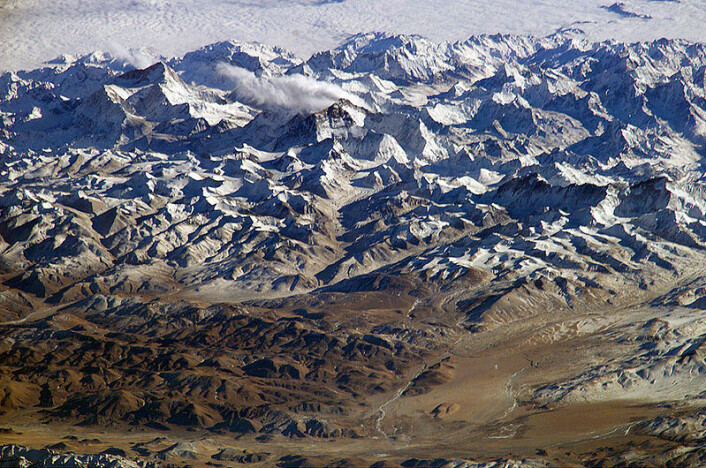 "Himalayabreene smelter, men langt fra så raskt som IPCC-rapporten fra 2007 hevdet, i en referanse til en WWF-rapport."