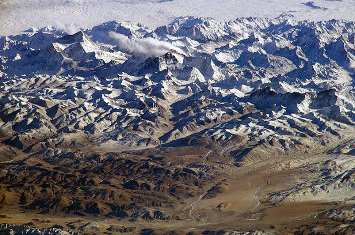 "Himalayabreene smelter, men langt fra så raskt som IPCC-rapporten fra 2007 hevdet, i en referanse til en WWF-rapport." "Himalayabreene smelter, men langt fra så raskt som IPCC-rapporten fra 2007 hevdet, i en referanse til en WWF-rapport."