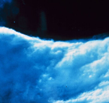 "I orkanens øye er det skyfritt og vindstille, mens i øyeveggen raser den verste vinden. Foto: NOAA" "I orkanens øye er det skyfritt og vindstille, mens i øyeveggen raser den verste vinden. Foto: NOAA"