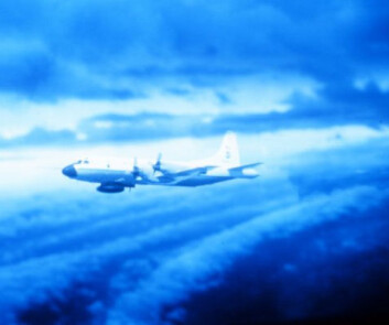 "Hurricane Hunters flyr rett inn i de tropiske syklonene med propellfly for å samle data. Foto: NOAA" "Hurricane Hunters flyr rett inn i de tropiske syklonene med propellfly for å samle data. Foto: NOAA"