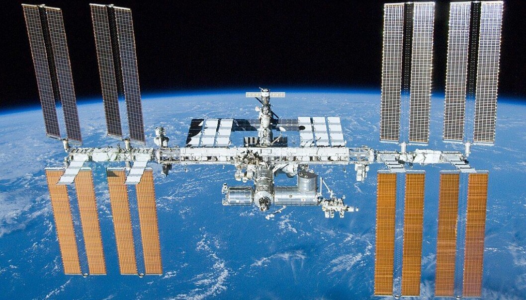 Den internasjonale romstasjonen. Hjem til blant annet astronauter og frysetørket musesæd. Den internasjonale romstasjonen. Hjem til blant annet astronauter og frysetørket musesæd.