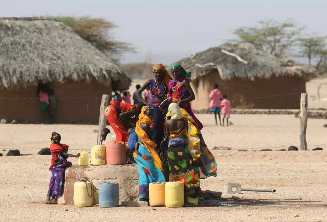 I Afrika er vann til familien framfor alt et kvinneanliggende. (Foto: Shutterstock)