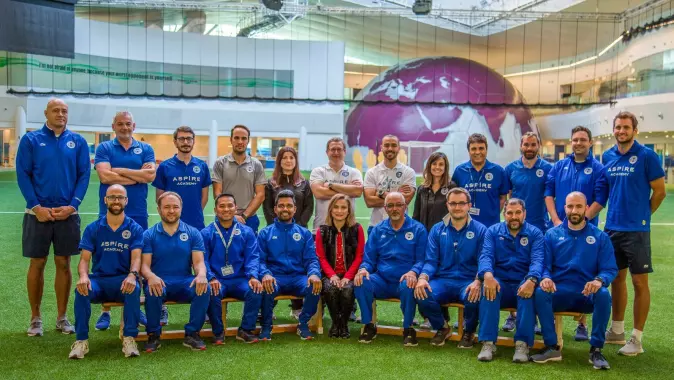 Trenere og fysioterapeuter på Aspire Academy i Doha. Eirik Halvorsen Wik til høyre.