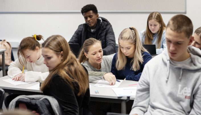 Gjennom kombinasjonen å bygge gode relasjoner og stille krav ligger selve suksessoppskriften for den autoritative lederstilen. Gjennom kombinasjonen å bygge gode relasjoner og stille krav ligger selve suksessoppskriften for den autoritative lederstilen.