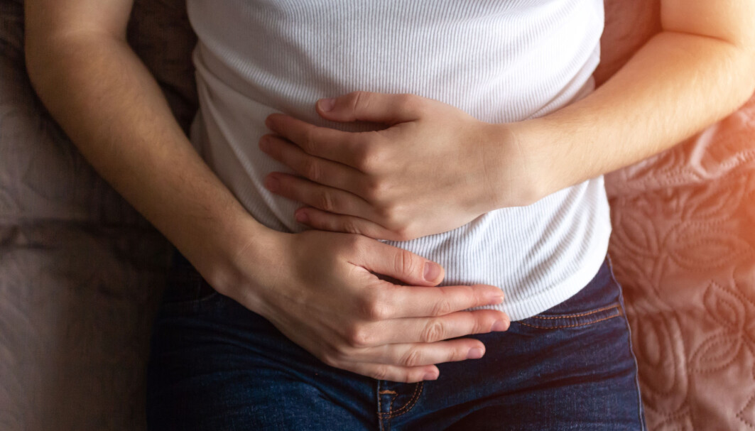 Hovedpersonen i en menstruasjonssyklus er slimhinnen, og det er den hormonene i hormonspiraler og p-piller påvirker, slik at man kan dempe eller unngå menstruasjon. Men ingen løsning er 100 prosent sikker, og det er både fordeler og ulemper ved de ulike midlene. Hovedpersonen i en menstruasjonssyklus er slimhinnen, og det er den hormonene i hormonspiraler og p-piller påvirker, slik at man kan dempe eller unngå menstruasjon. Men ingen løsning er 100 prosent sikker, og det er både fordeler og ulemper ved de ulike midlene.