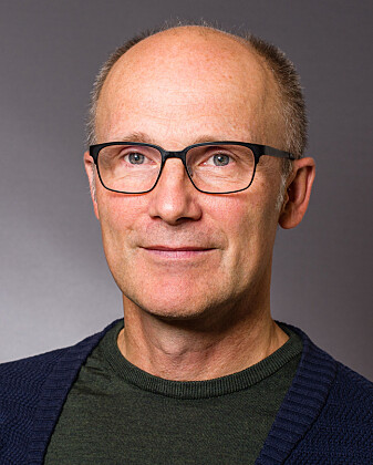 – Vi tror at de strenge koronatiltakene kan ha bidratt til færre innleggelser for hjertesykdom, sier professor Henrik Schirmer. – Vi tror at de strenge koronatiltakene kan ha bidratt til færre innleggelser for hjertesykdom, sier professor Henrik Schirmer.