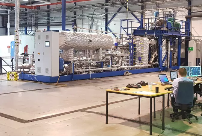 Here we see the heat pump in action at Tocircle’s facility in Glomfjord in Nordland county. The process recovers surplus heat and can achieve temperatures of up to 180 degrees.