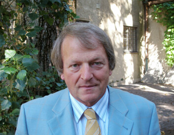 "Professor Gerd Hirzinger." "Professor Gerd Hirzinger."