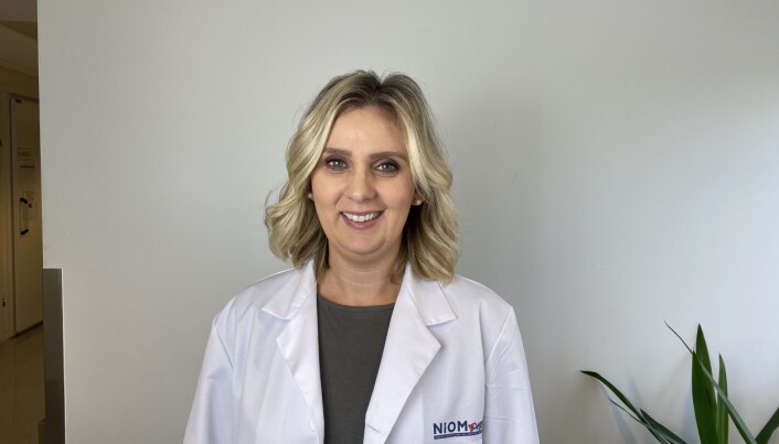 Aida Mulic er seniorforsker ved Norsk Institutt for Odontologiske Materialer (NIOM). Hun forsker på blant annet syreskader hos unge. Aida Mulic er seniorforsker ved Norsk Institutt for Odontologiske Materialer (NIOM). Hun forsker på blant annet syreskader hos unge.