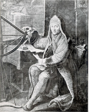 "Ærverdige pater Maximilian Hell av Jesu selskap poserer her i sin samiske klesdrakt i Vardøhus. Kobberstikk etter tegning av W. Pohl fra 1771." "Ærverdige pater Maximilian Hell av Jesu selskap poserer her i sin samiske klesdrakt i Vardøhus. Kobberstikk etter tegning av W. Pohl fra 1771."