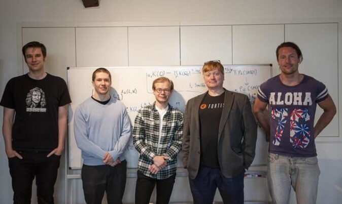 Project leader Paul Arne Østvær together with four of his project participants. From the left: John Christian Ottem, professor at UiO, Dr. Håkon Kolderup, Nikolai Thode Opdan, a master’s degree student at UiO, and Ola Sande, a Ph.D. candidate at UiO. Project leader Paul Arne Østvær together with four of his project participants. From the left: John Christian Ottem, professor at UiO, Dr. Håkon Kolderup, Nikolai Thode Opdan, a master’s degree student at UiO, and Ola Sande, a Ph.D. candidate at UiO.
