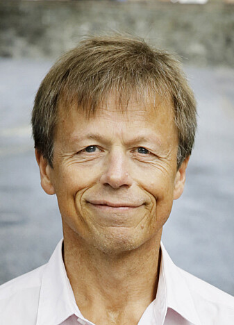 Lars Mehlum regner ikke med noen økning i selvmordstallene på sikt, heller, så lenge Norge slipper økonomiske problemer og massearbeidsledighet. Lars Mehlum regner ikke med noen økning i selvmordstallene på sikt, heller, så lenge Norge slipper økonomiske problemer og massearbeidsledighet.