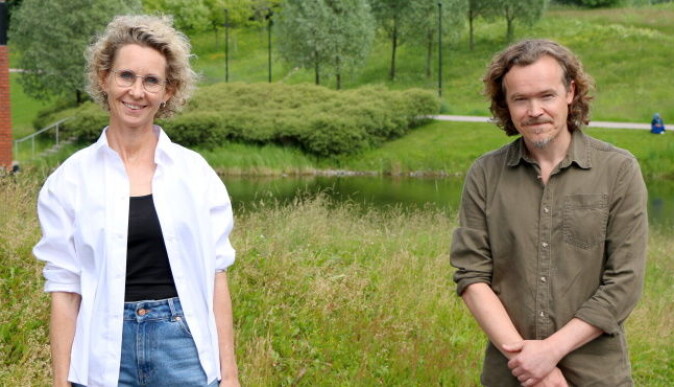 Silje Førland Erdal og Lars Gudmundsson møtes til samtale om 22. juli og undervisning - både i skolen og på Utøya. Silje Førland Erdal og Lars Gudmundsson møtes til samtale om 22. juli og undervisning - både i skolen og på Utøya.