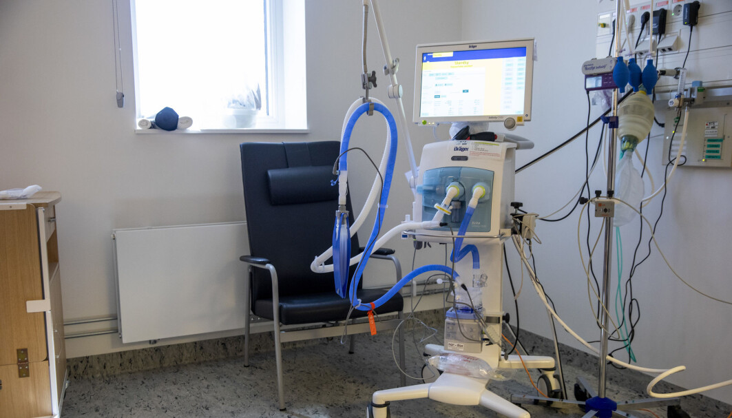 En respirator ved Sykehuset Østfold Kalnes. En rekke koronapasienter har fått respiratorbehandling. En respirator ved Sykehuset Østfold Kalnes. En rekke koronapasienter har fått respiratorbehandling.
