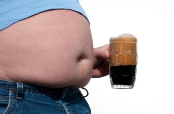 Både fedme og alkohol kan øke risikoen for å få kreft. (Illustrasjonsfoto: www.colourbox.no) Både fedme og alkohol kan øke risikoen for å få kreft. (Illustrasjonsfoto: www.colourbox.no)